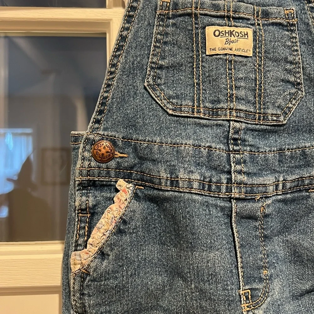 Oshkosh B’gosh 2T Denim Overalls